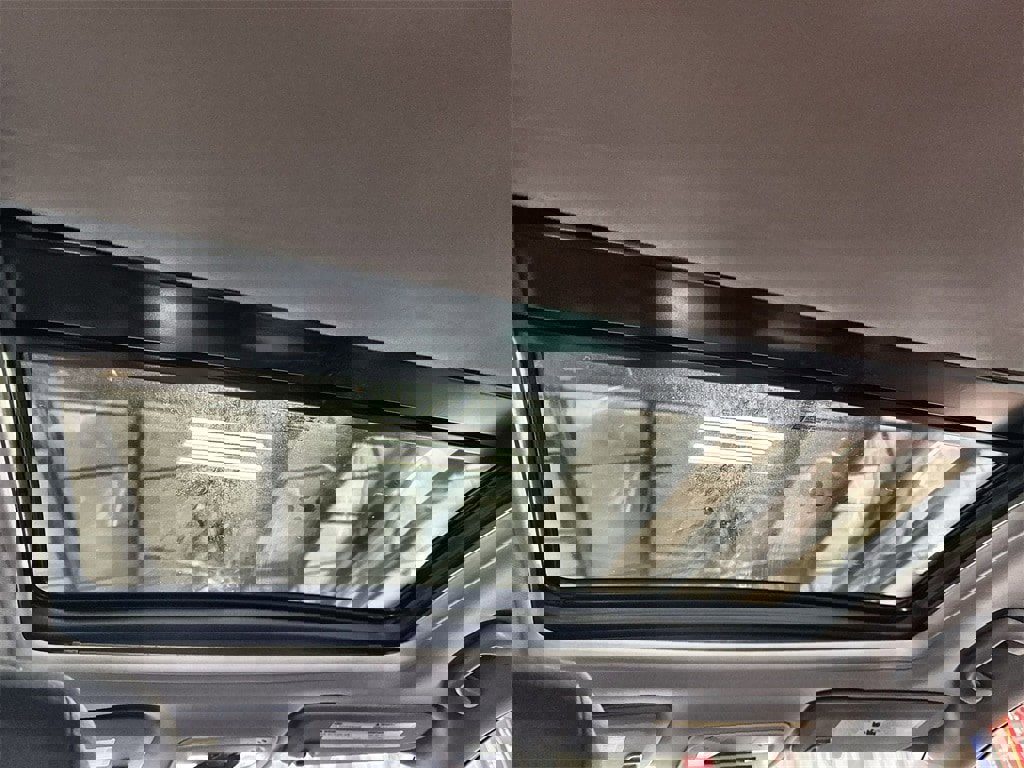 Used 2024 Chevrolet Malibu LT image 25