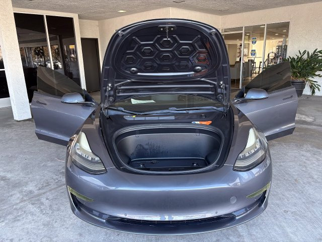 Used 2018 Tesla Model 3 Long Range RWD image 21