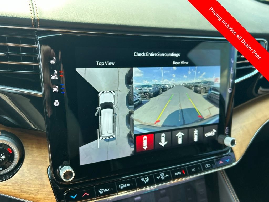 Used 2024 Jeep Grand Wagoneer Series III AWD/4WD image 13