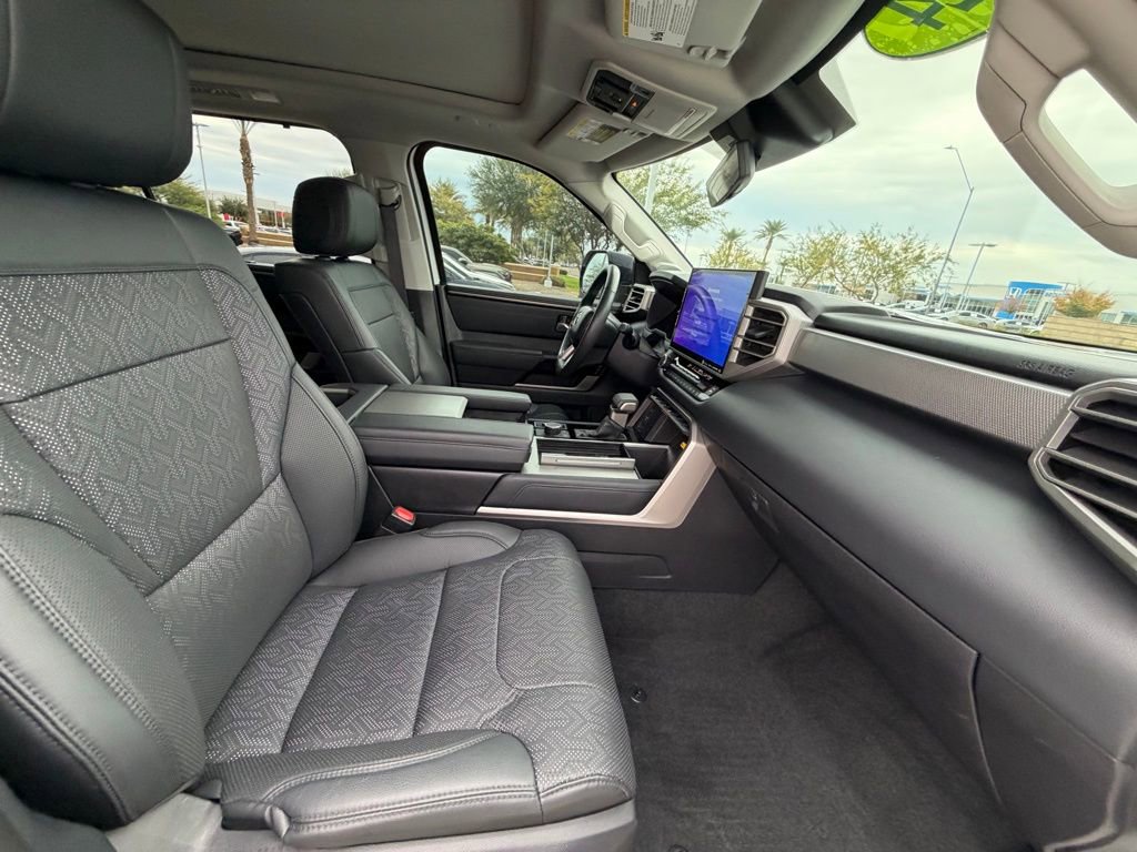 Used 2024 Toyota Sequoia Limited image 19