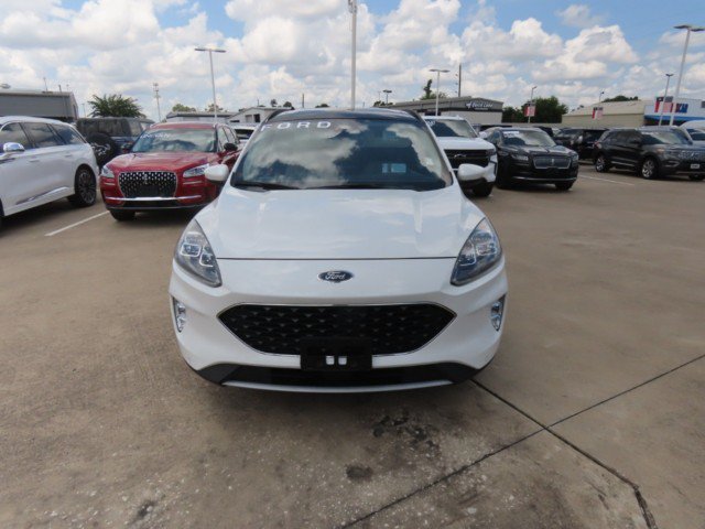 Used 2020 Ford Escape Titanium AWD/4WD image 4