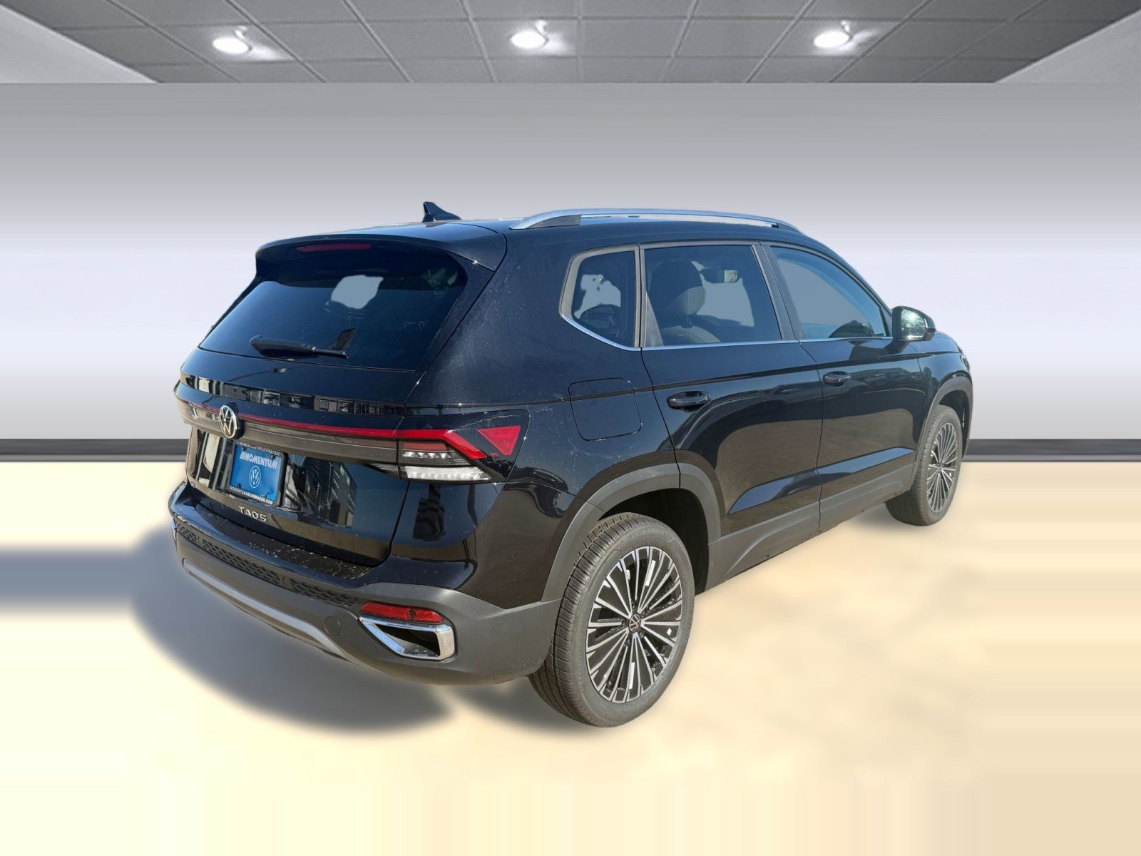 New 2026 Volkswagen Taos SE image 8