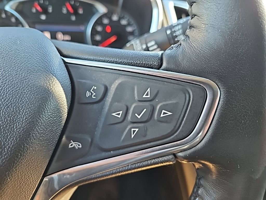 Used 2020 Chevrolet Equinox LT image 16