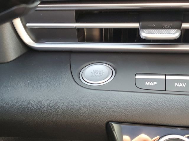 New 2026 Hyundai Elantra Limited image 30