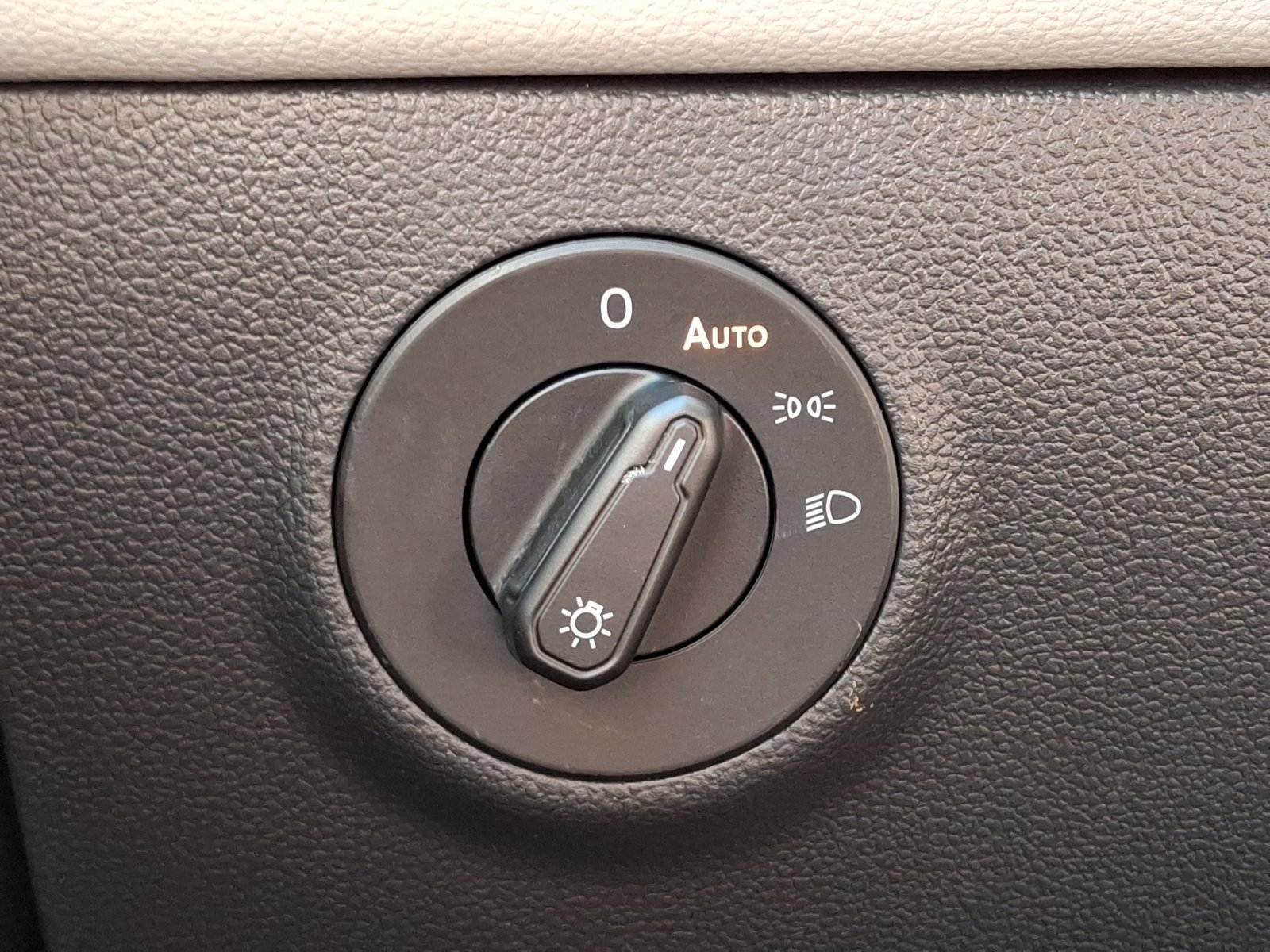 Certified 2024 Volkswagen Taos SE AWD/4WD image 24