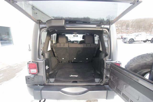 Used 2017 Jeep Wrangler Unlimited Sport image 11