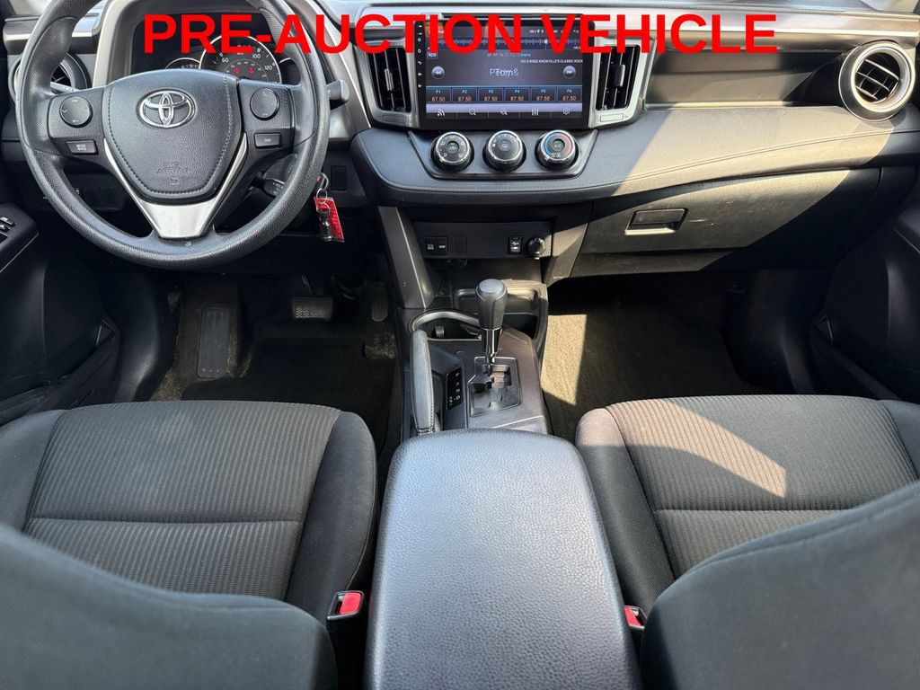Used 2016 Toyota RAV4 LE AWD/4WD image 13