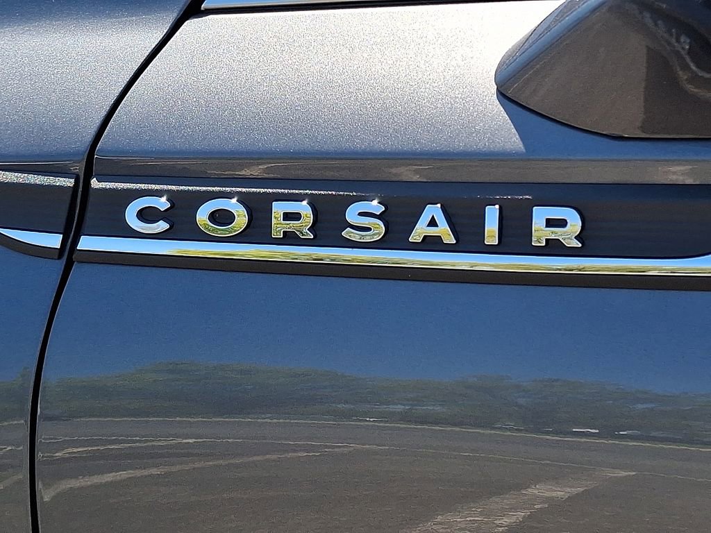 Used 2022 Lincoln Corsair Reserve w/ Equipment Group 201A AWD/4WD image 32