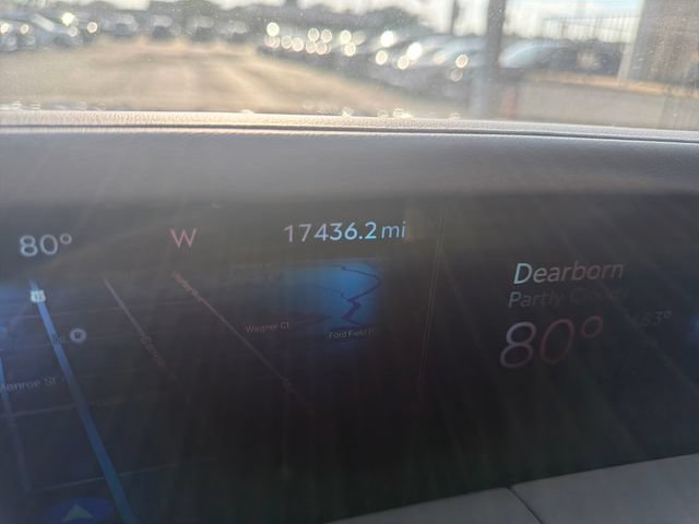 Used 2024 Lincoln Nautilus Premier w/ Equipment Group 102A AWD/4WD image 19