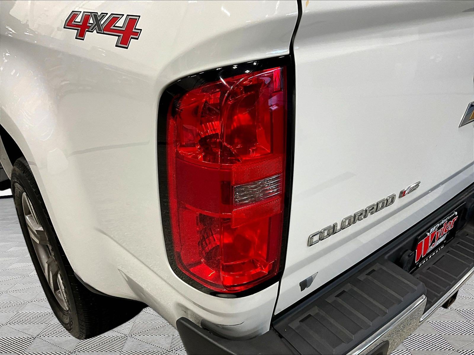 Used 2017 Chevrolet Colorado LT w/ Luxury Package, Chrome AWD/4WD image 24