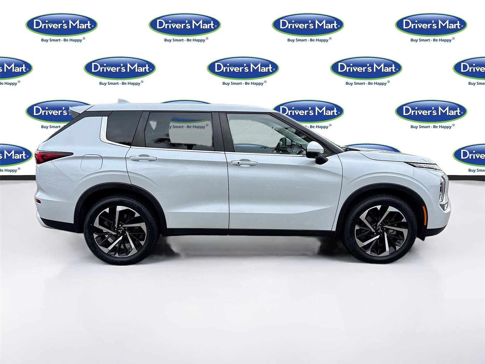 Used 2022 Mitsubishi Outlander SE FWD image 8