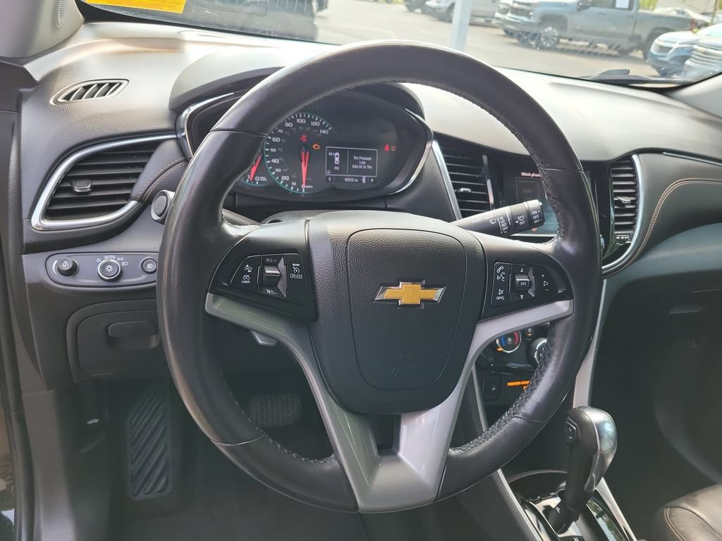 Used 2020 Chevrolet Trax Premier FWD image 26
