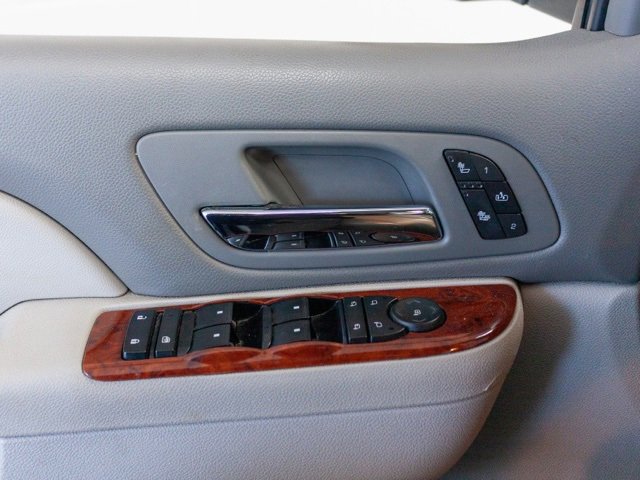 Used 2013 Chevrolet Suburban LT w/ Luxury Package image 13