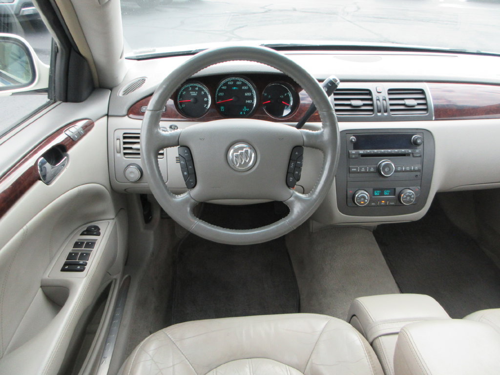 Used 2011 Buick Lucerne CXL w/ Driver Confidence Package FWD image 14