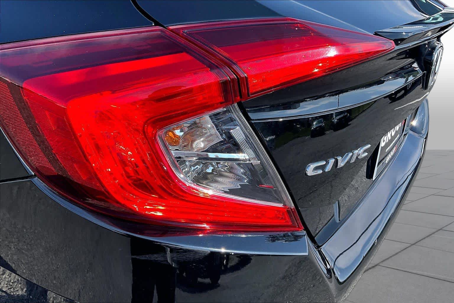 Used 2016 Honda Civic EX-L image 28