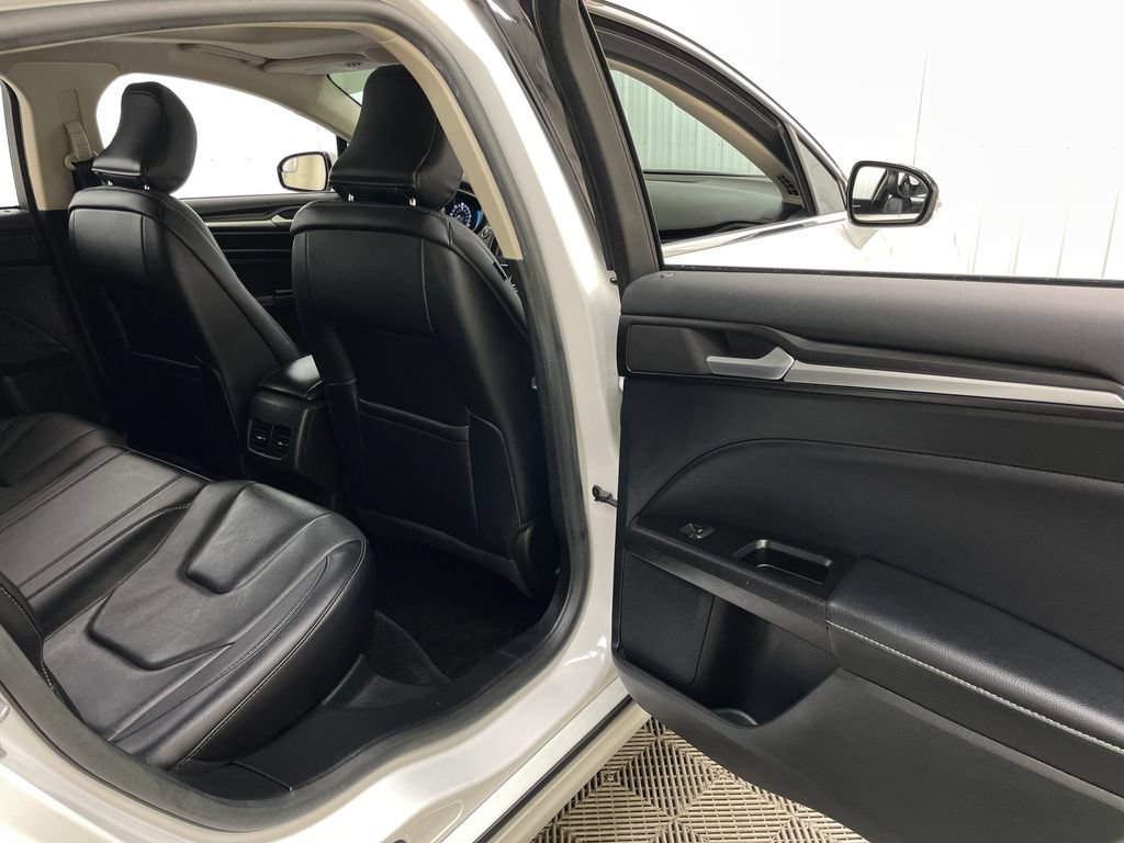Used 2017 Ford Fusion Titanium FWD image 42