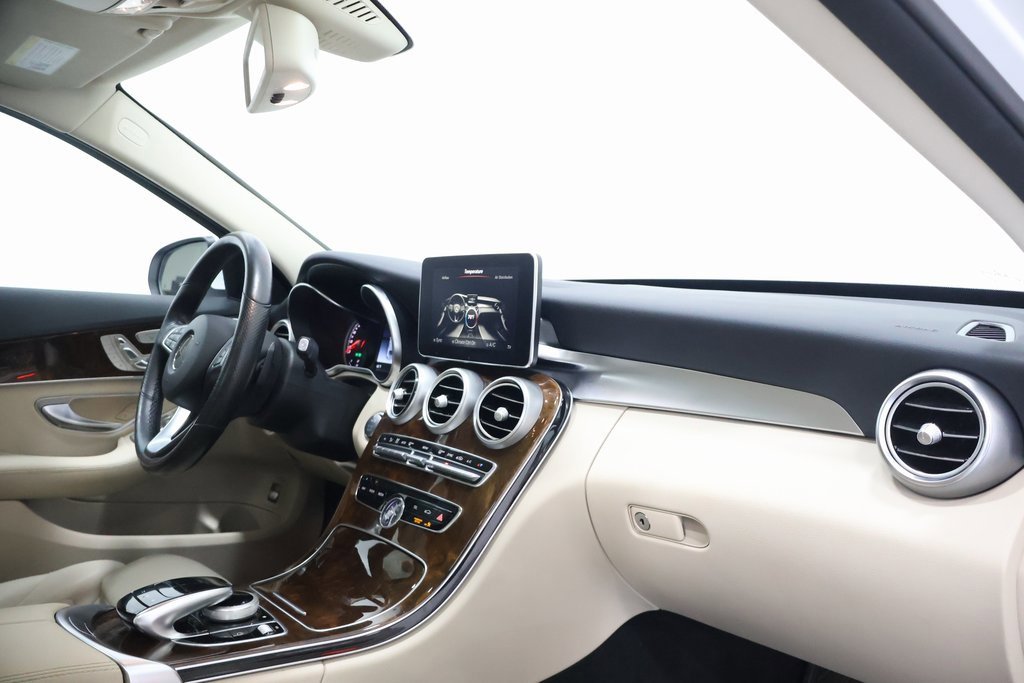Certified 2018 Mercedes-Benz C 300 4MATIC Sedan image 23