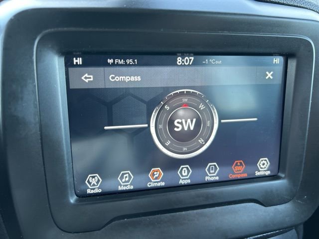 Used 2018 Jeep Renegade Altitude image 26