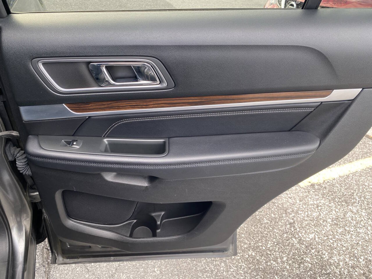 Used 2017 Ford Explorer Limited AWD/4WD image 20