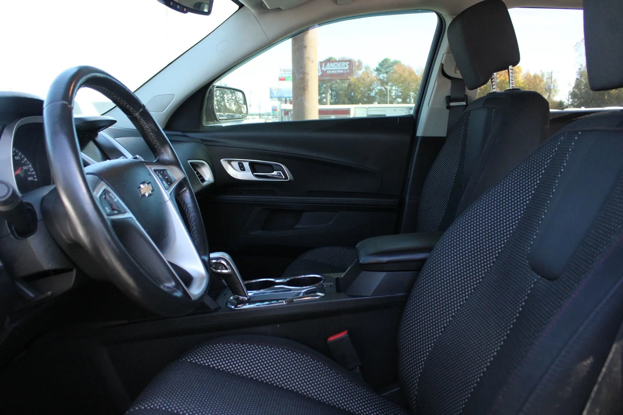 Used 2014 Chevrolet Equinox LT w/ Driver Convenience Package image 14