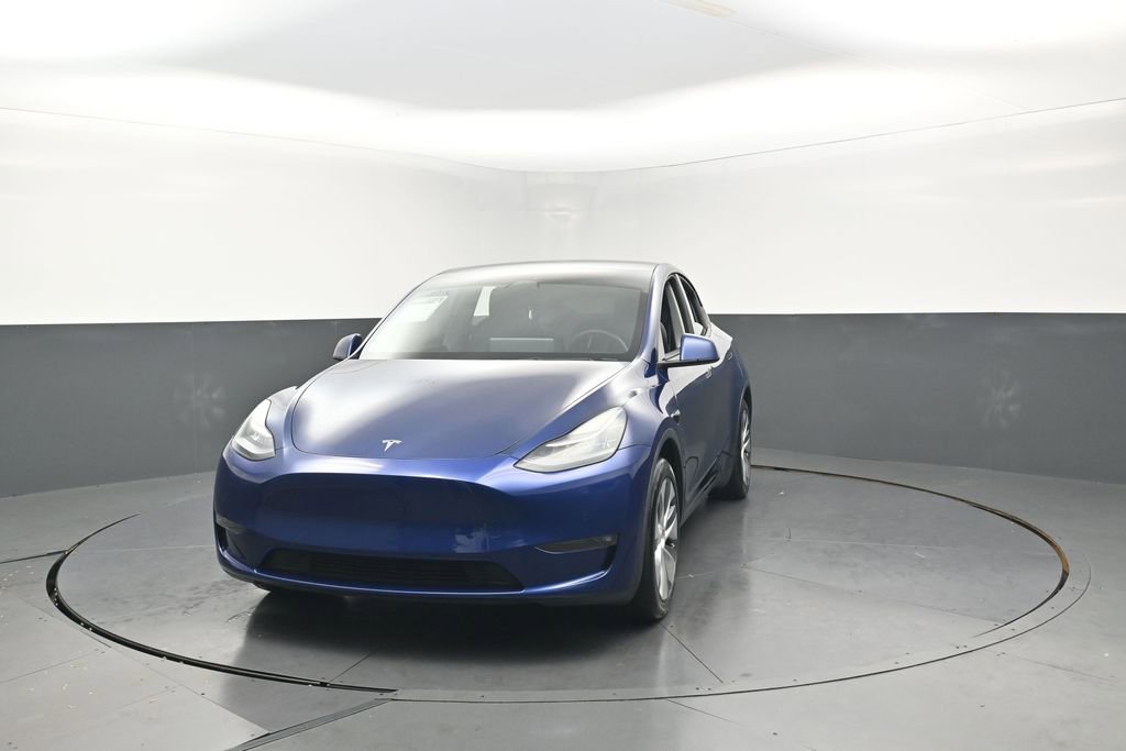 Used 2021 Tesla Model Y 2WD image 4