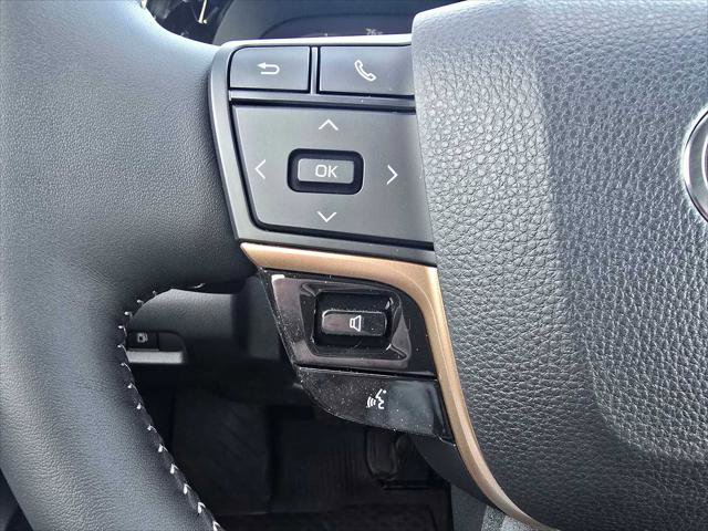 Certified 2026 Toyota Crown Platinum image 39