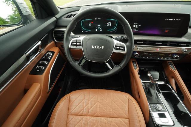 Used 2025 Kia Telluride EX X-Line AWD/4WD image 13
