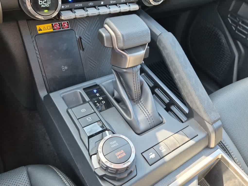 Used 2026 Toyota Tacoma Limited AWD/4WD image 16