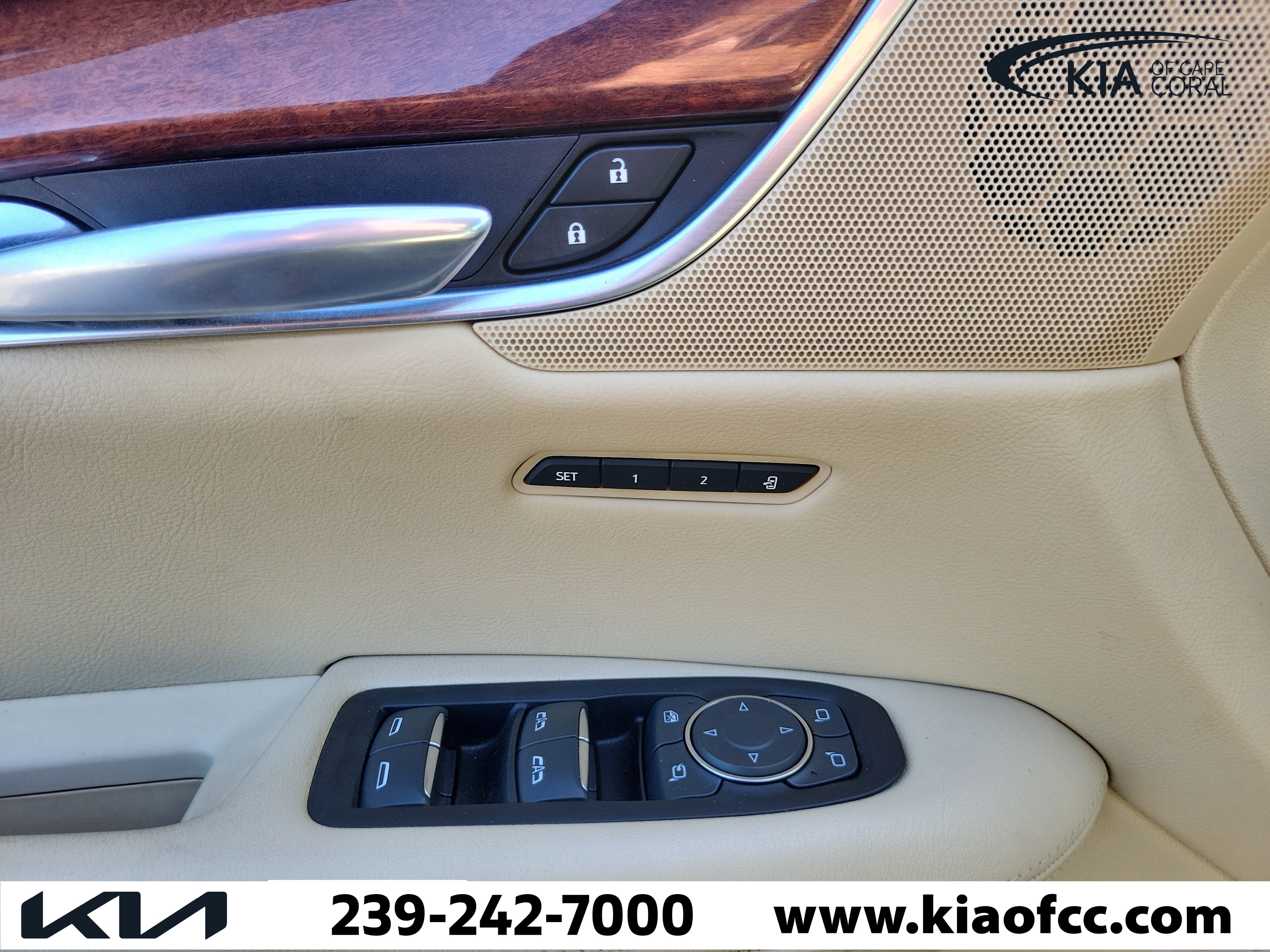 Used 2019 Cadillac XT5 Premium Luxury FWD image 23
