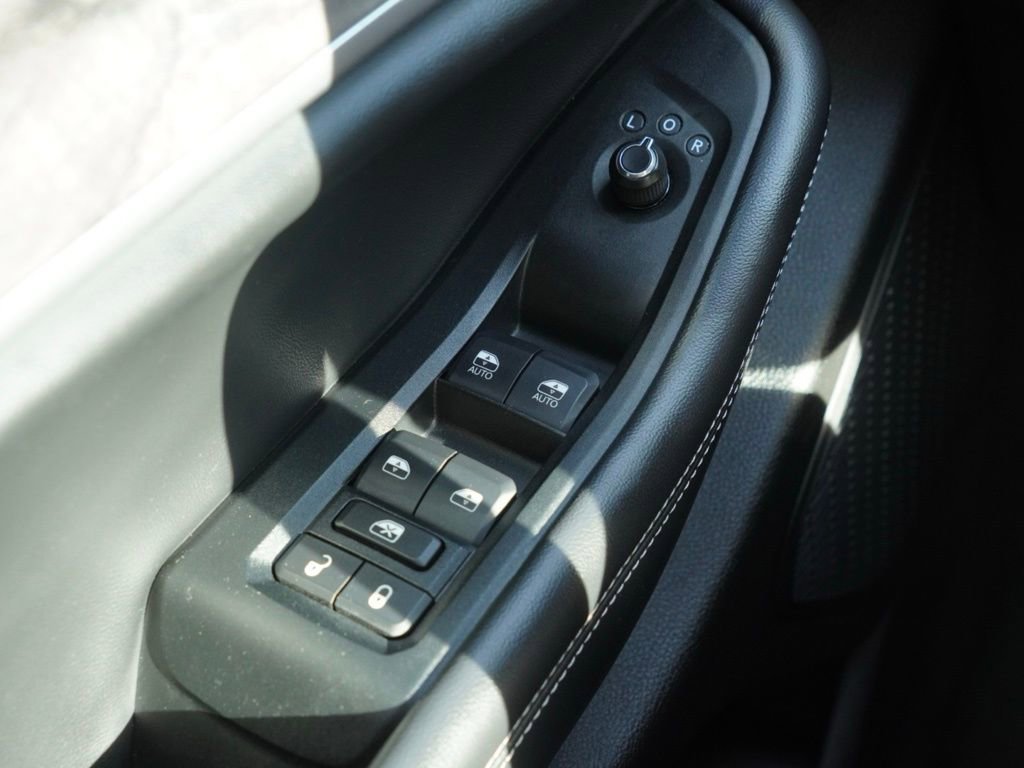 Certified 2024 Jeep Grand Cherokee Limited image 11