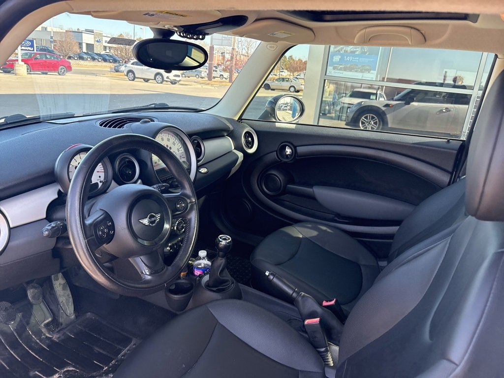 Used 2012 MINI Cooper Hardtop image 10