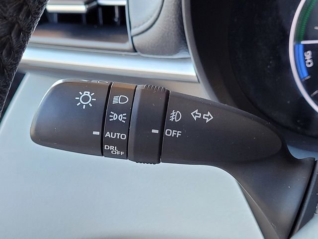 Certified 2021 Toyota Sienna Limited FWD image 32