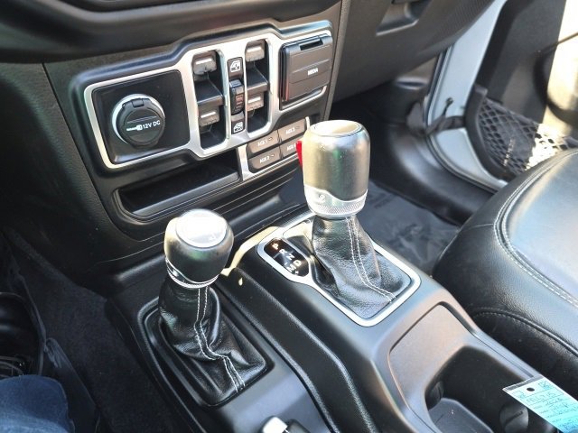 Used 2023 Jeep Wrangler Unlimited Sahara w/ Cold Weather Group image 30