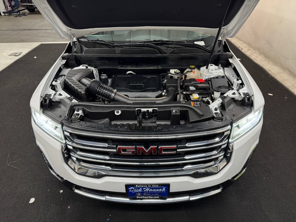 Used 2023 GMC Acadia SLT AWD/4WD image 10