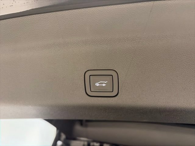 New 2026 Chevrolet Suburban High Country w/ Sun And Tow Package AWD/4WD image 16
