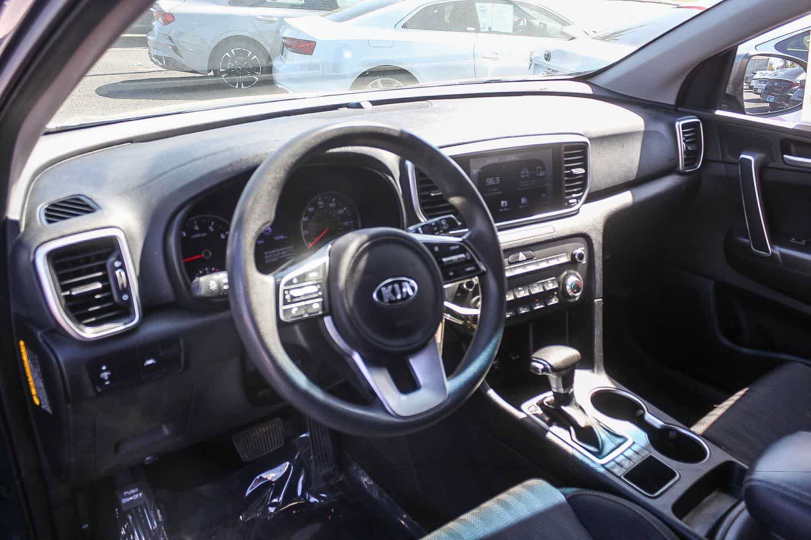 Used 2020 Kia Sportage LX AWD/4WD image 23