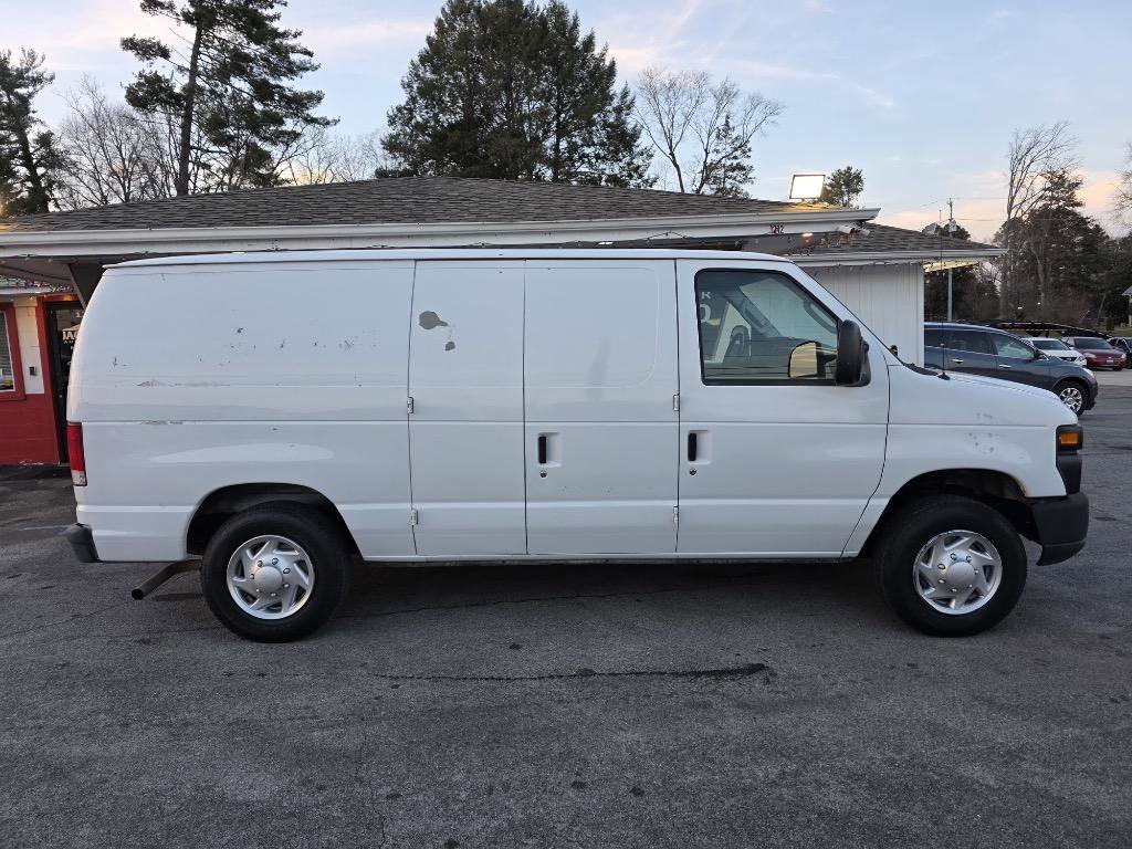 Used 2014 Ford E-150 and Econoline 150 RWD image 5