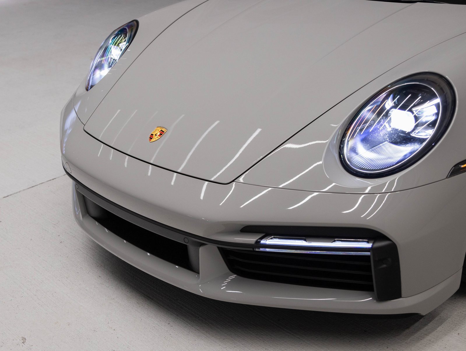 Certified 2022 Porsche 911 Turbo S image 35