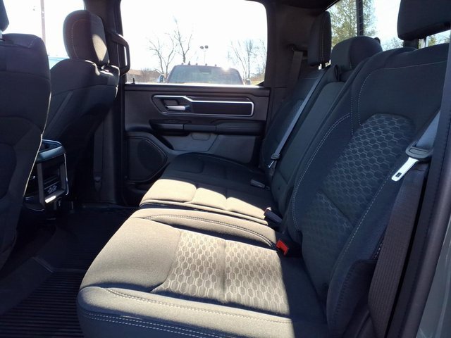 New 2026 RAM 1500 4x4 Crew Cab image 11