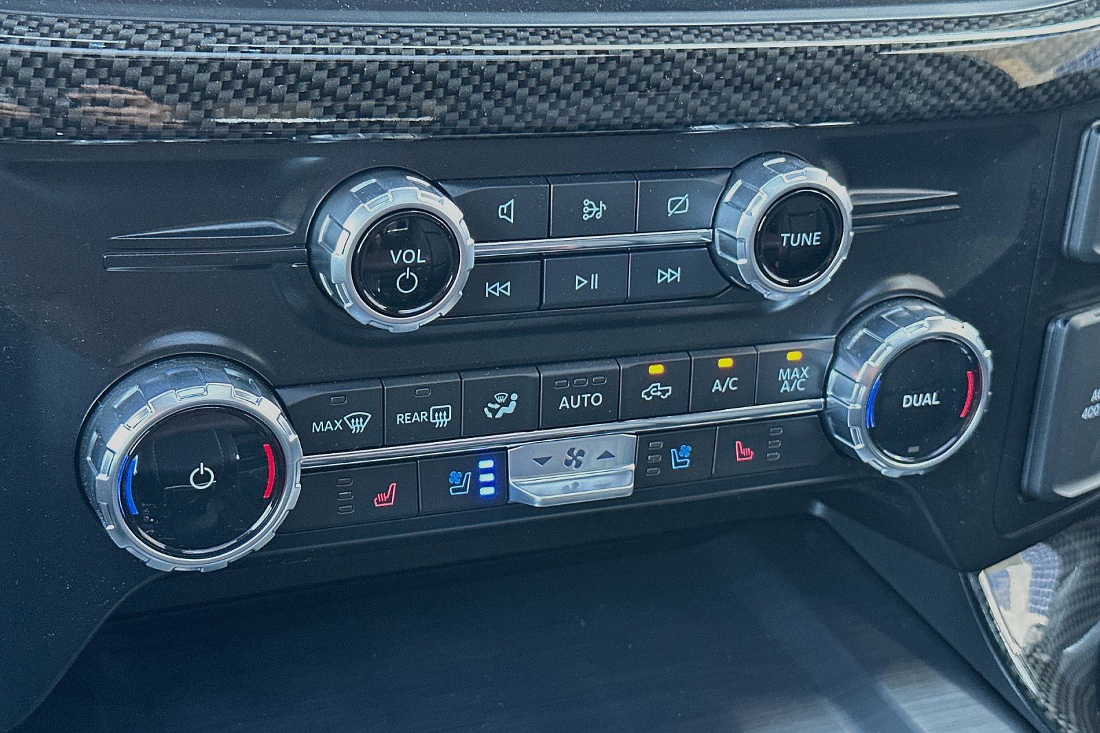 New 2023 Ford F150 Lariat w/ Equipment Group 502A High image 17