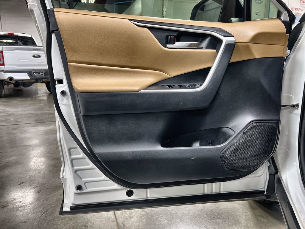 Used 2024 Toyota RAV4 XLE Premium image 16