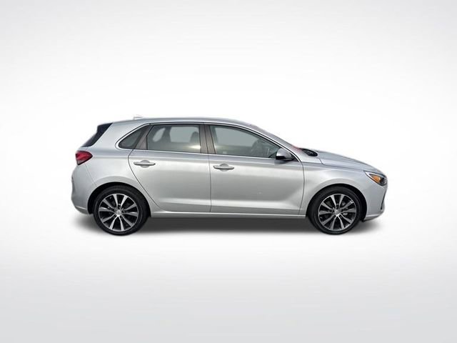 Used 2018 Hyundai Elantra GT image 6