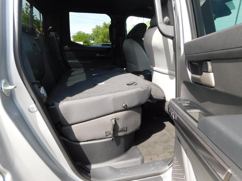 Used 2024 Toyota Tacoma TRD Sport w/ TRD Sport Upgrade Package AWD/4WD image 27