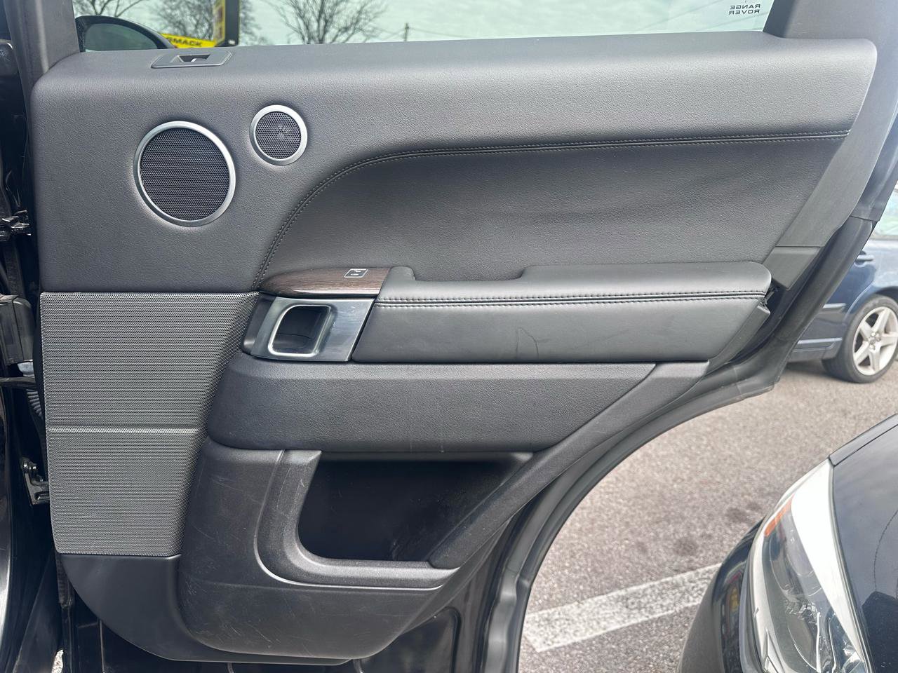 Used 2017 Land Rover Range Rover Sport HSE image 36