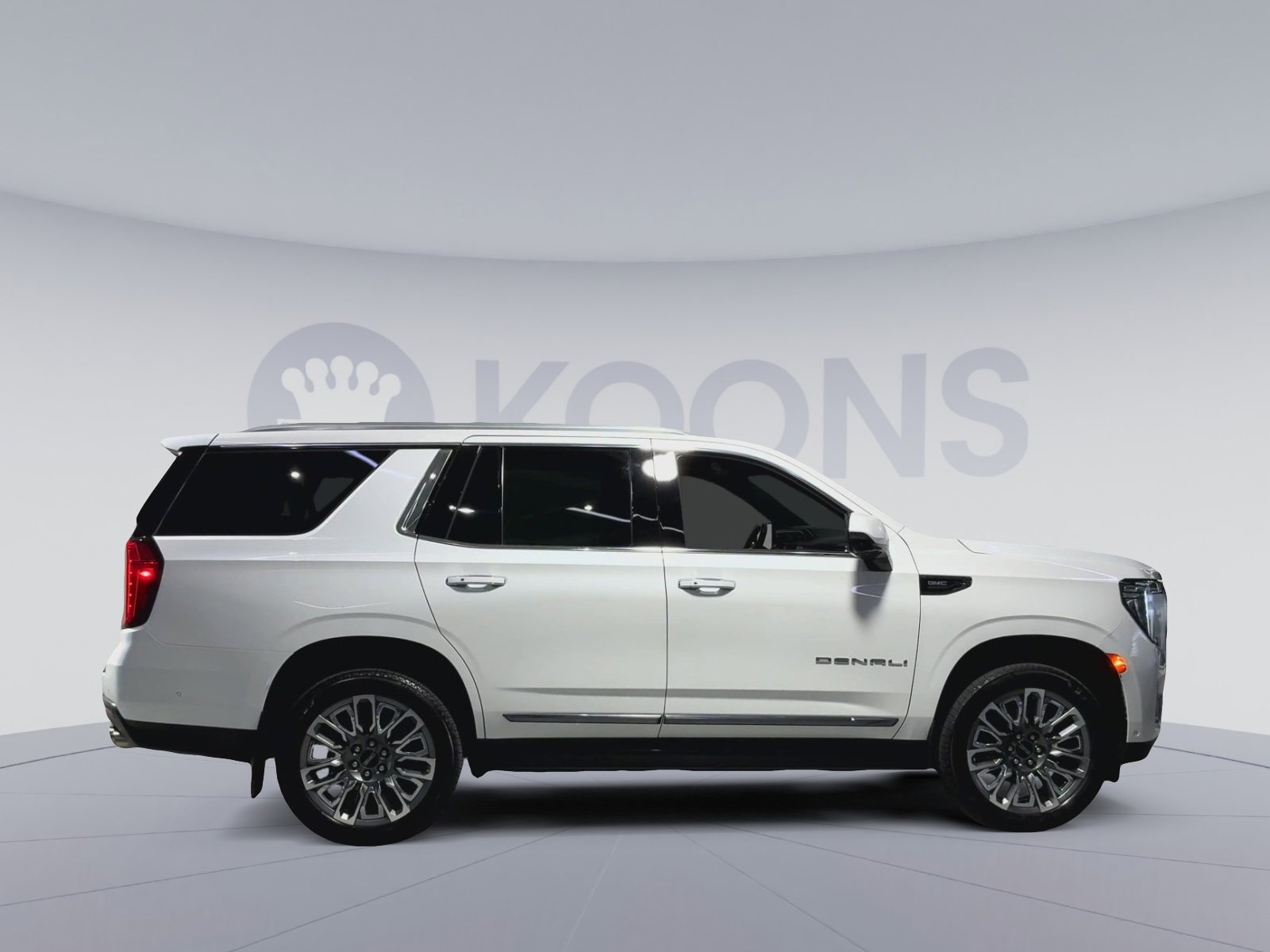 Used 2023 GMC Yukon Denali Ultimate AWD/4WD image 12