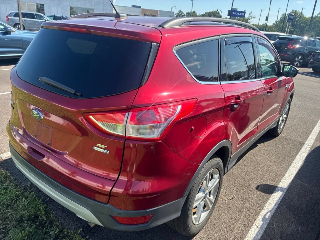 Used 2016 Ford Escape SE w/ Equipment Group 201A AWD/4WD image 2