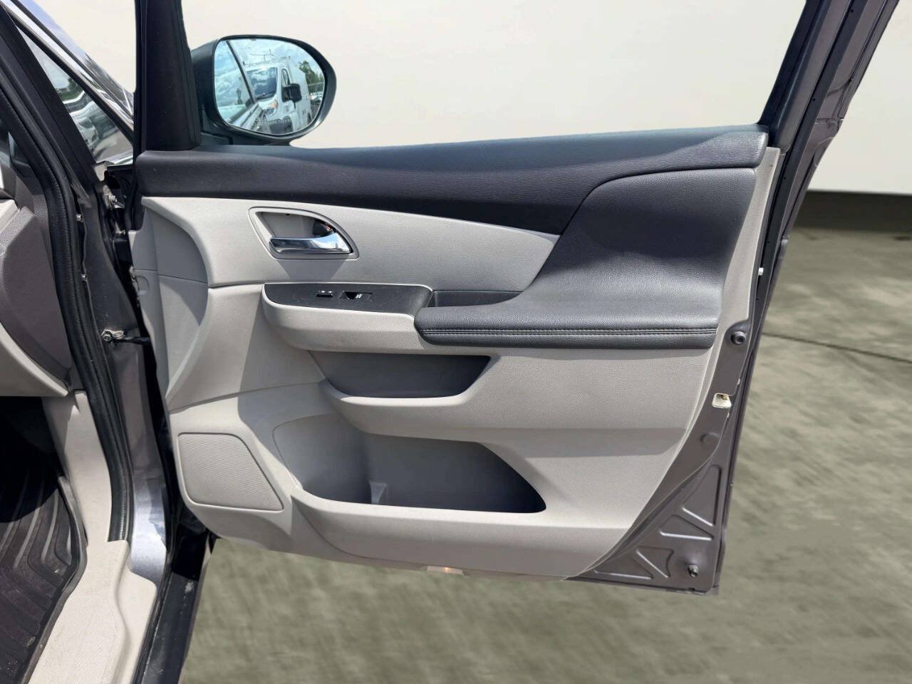 Used 2016 Honda Odyssey EX-L image 30