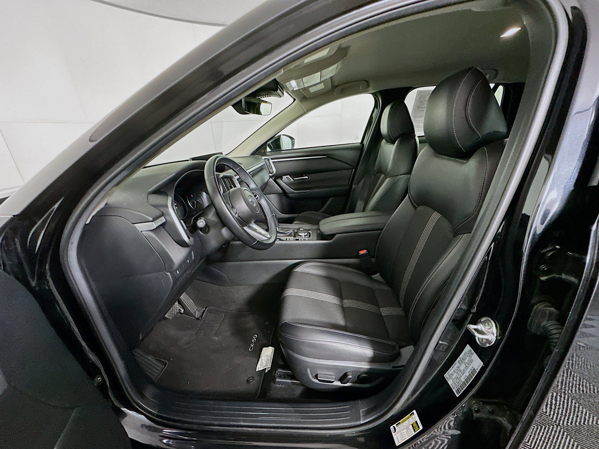 Used 2025 MAZDA CX-50 AWD 2.5 S w/ Preferred Package image 13