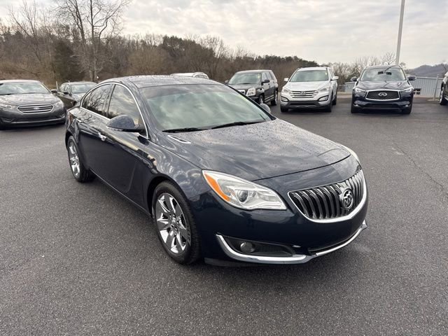 Used 2016 Buick Regal image 2