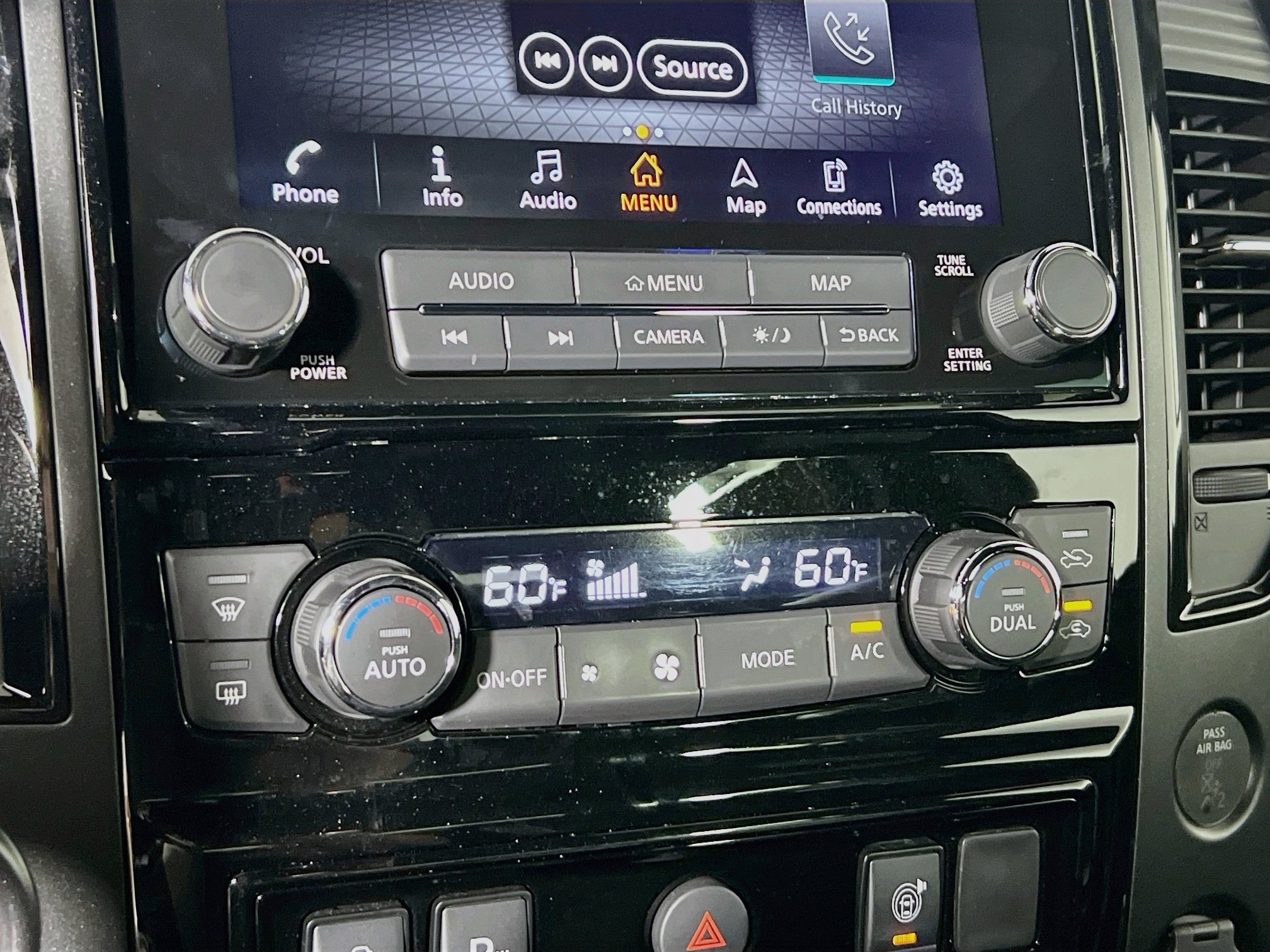 Used 2024 Nissan Titan PRO-4X w/ Pro-4x Utility Package AWD/4WD image 26